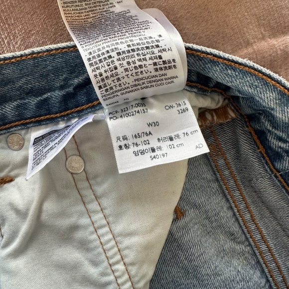 Levi’s Denim shorts 501 - Picture 3 of 3